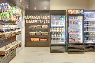Express & Miami By Ihg Hotel Country Walk