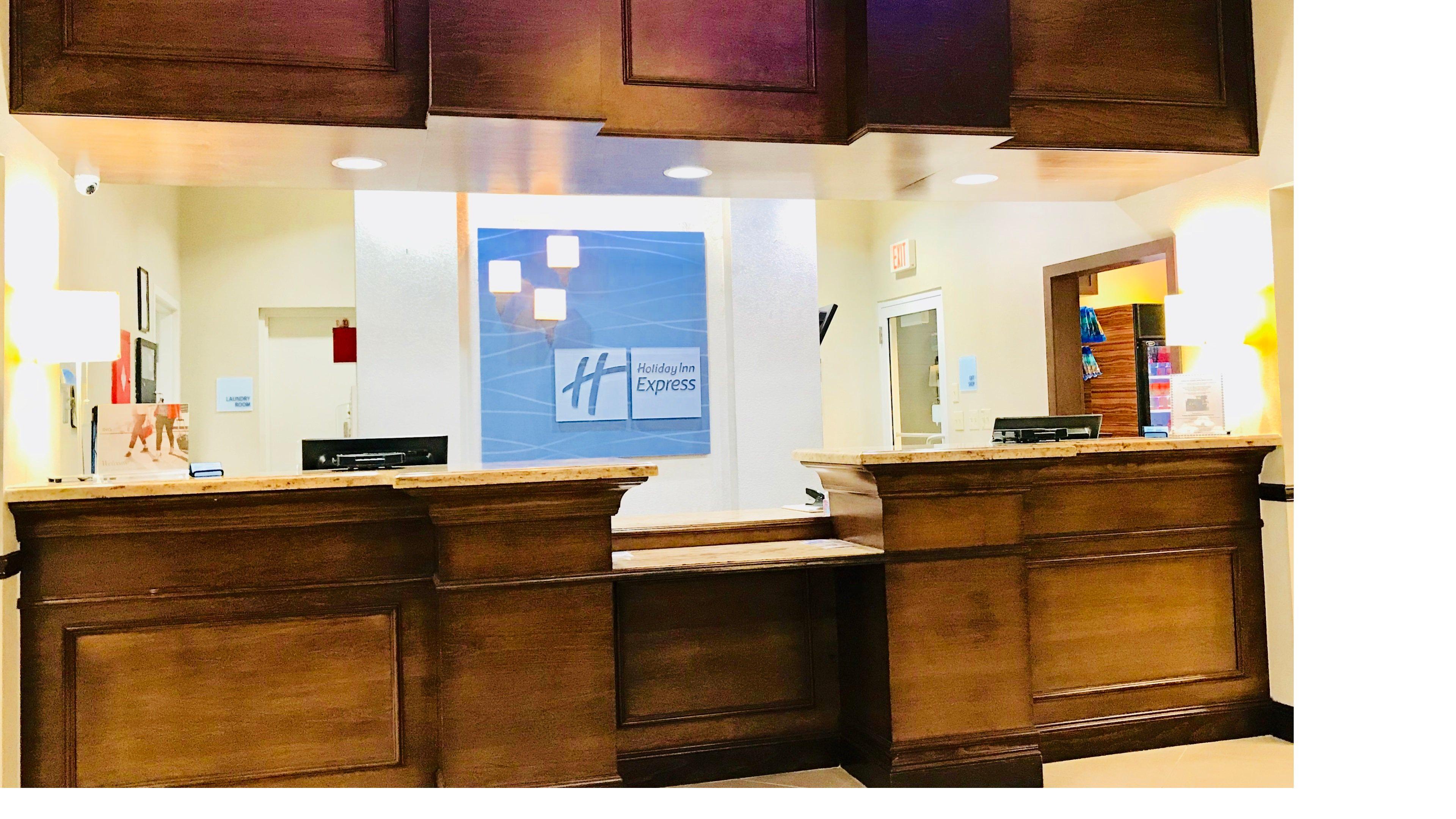 Hotel Express & Miami By Ihg Country Walk