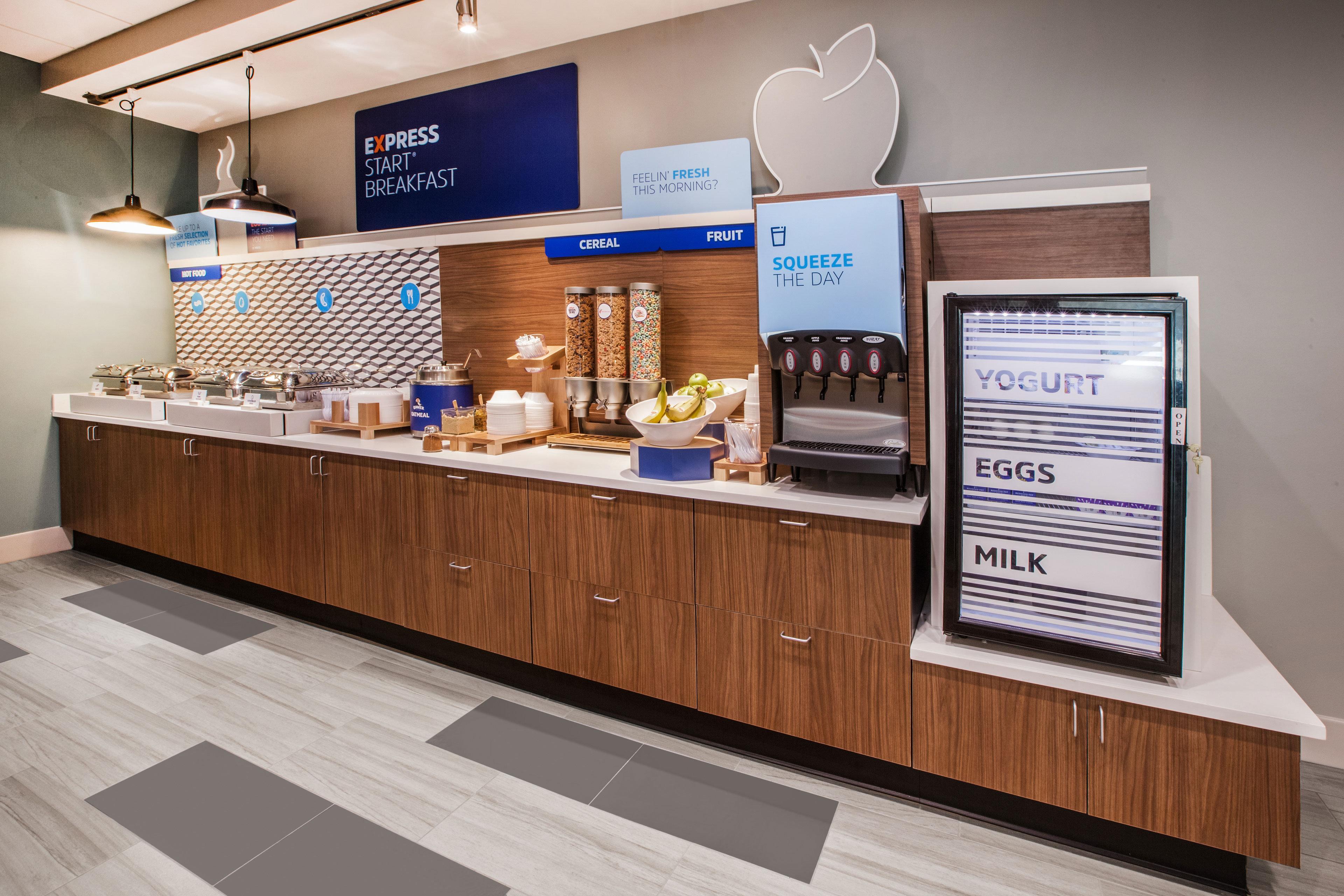 Express & Miami Kendall By Ihg