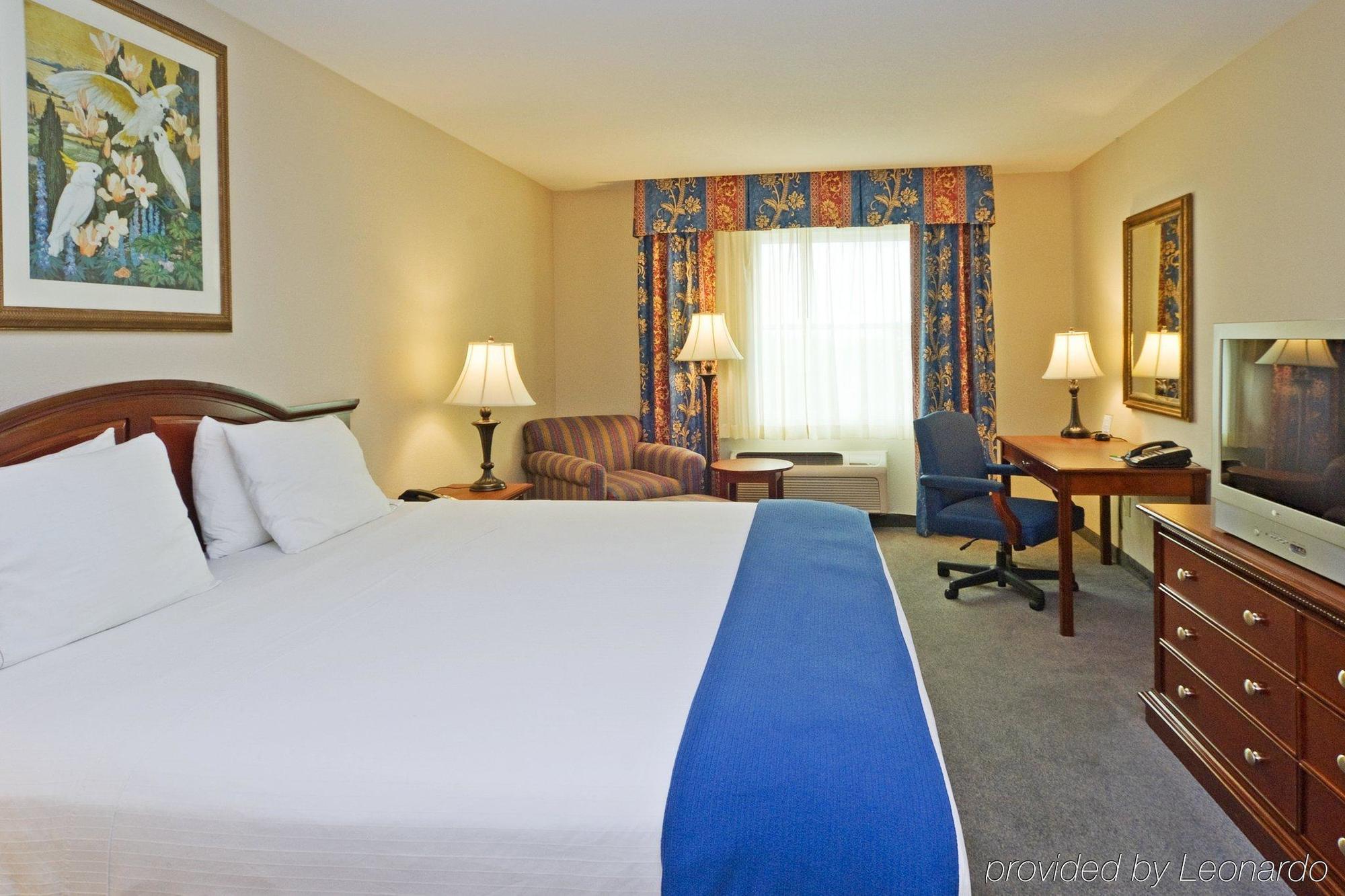 Hotel Express & Miami Kendall By Ihg